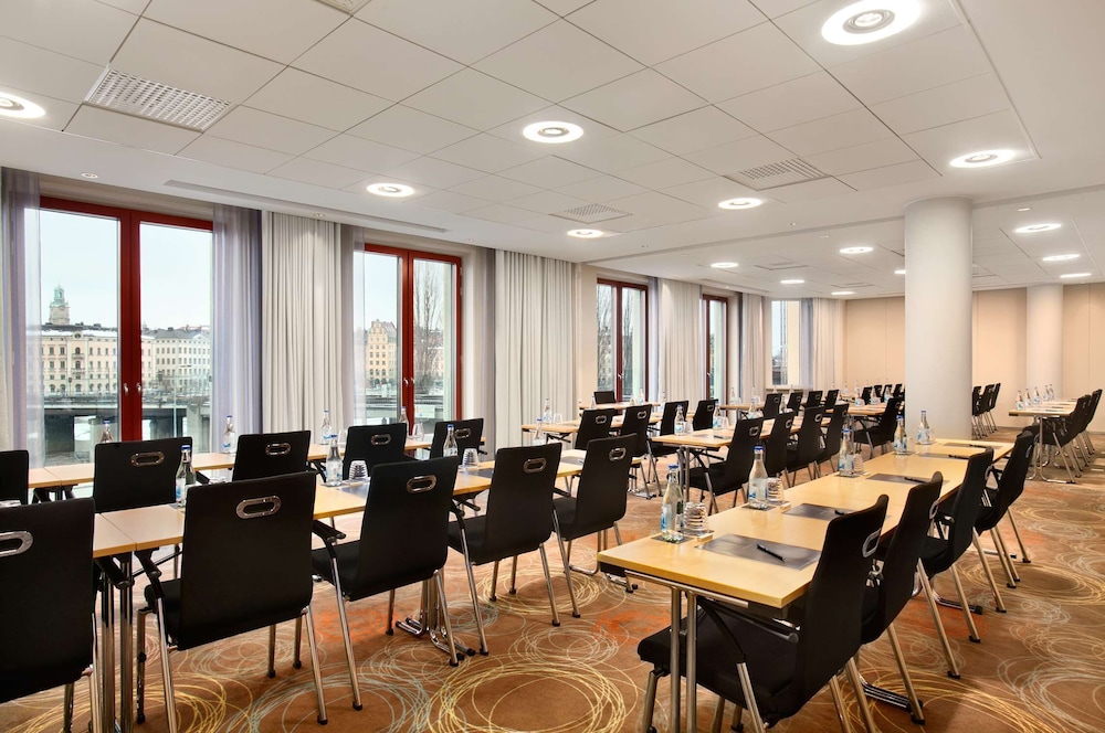 Hilton Stockholm Slussen Hotel 169