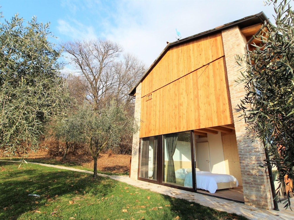 Chalet in Veneto Near Dolomites Ski Slopes view 3