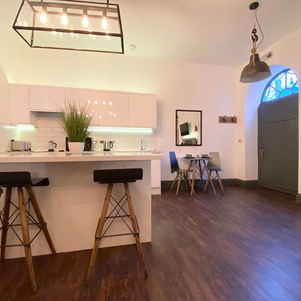 Coach House Studio in Leeds view 3