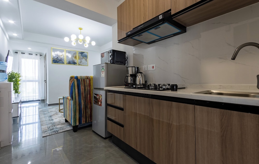 Erica Suites - Riverside 1BR Apartments