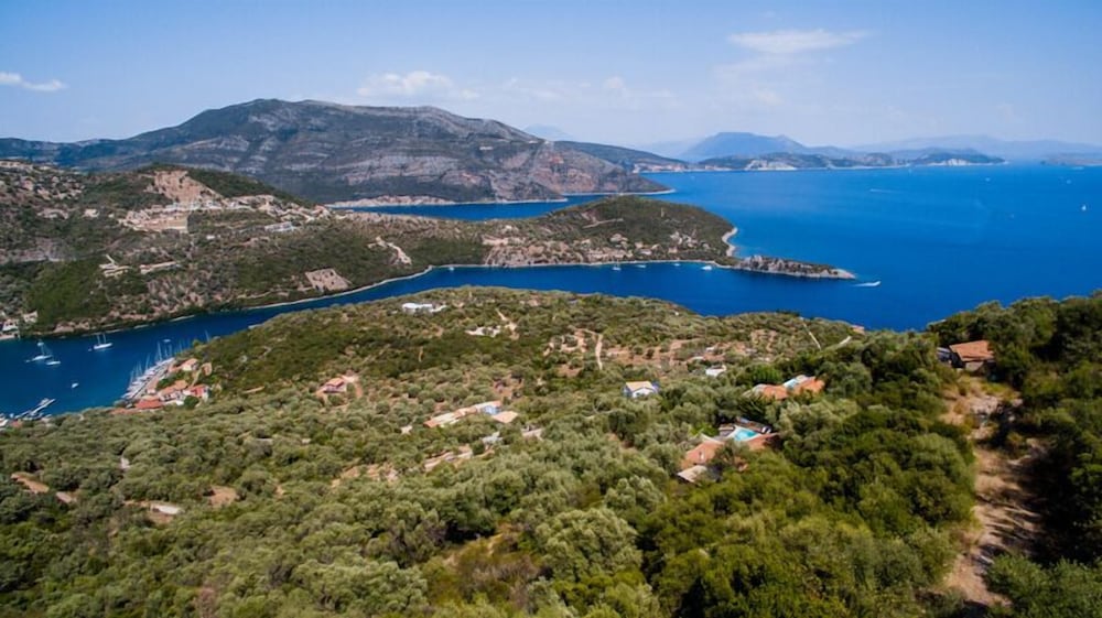 Arethousa Villas
