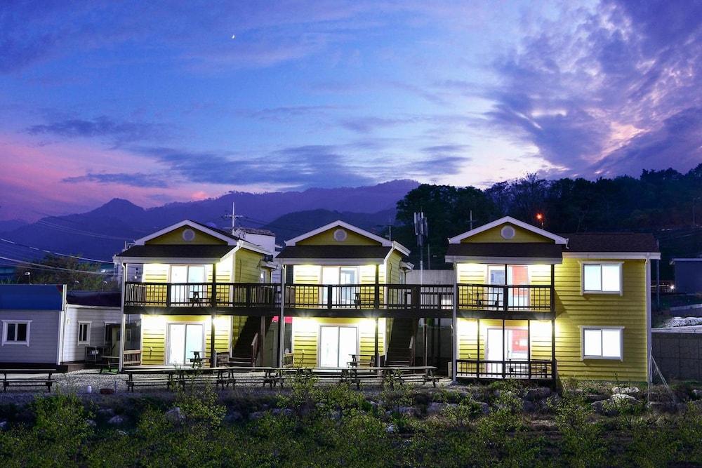 Samcheok Good Friend Pension view 4