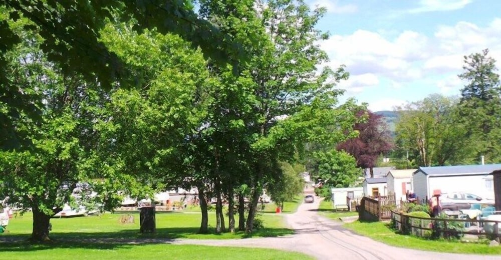 Moffat Manor Holiday Resort