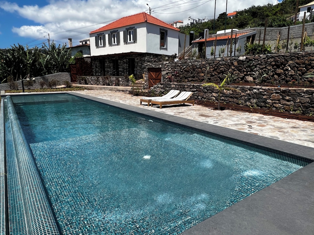 CASAS DO LARANJO- Cottages Infinity Pool