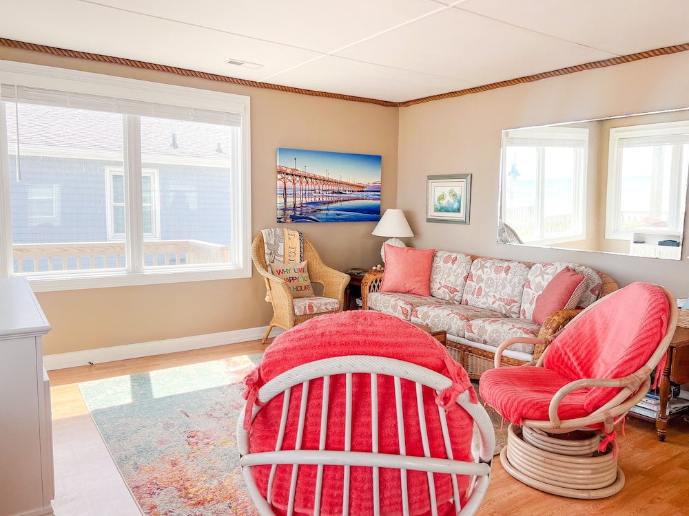 Lungomare by Topsail Realty