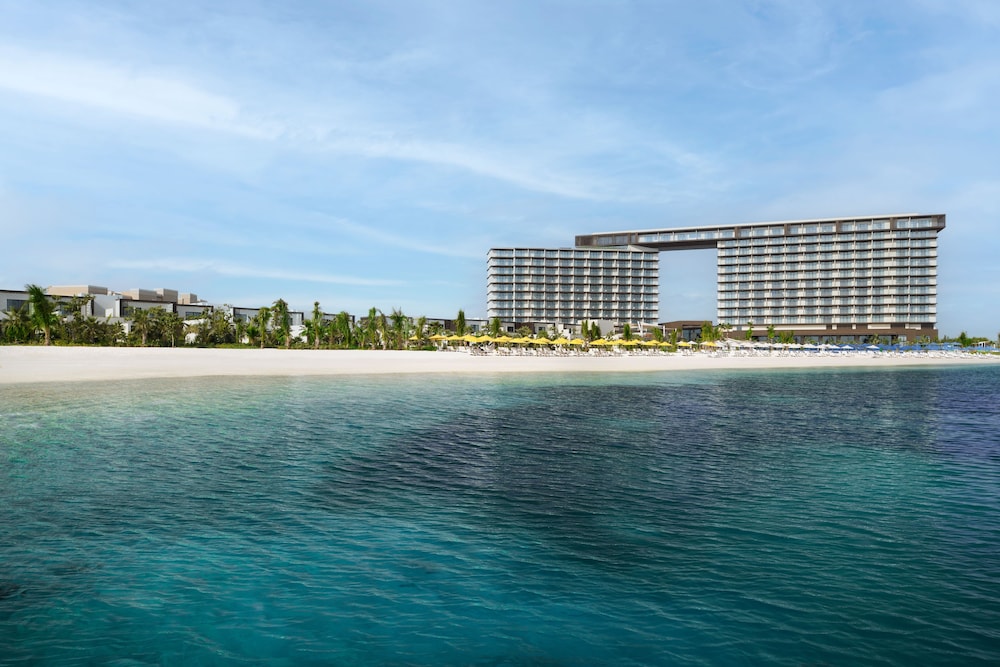 Mövenpick Resort Al Marjan Island