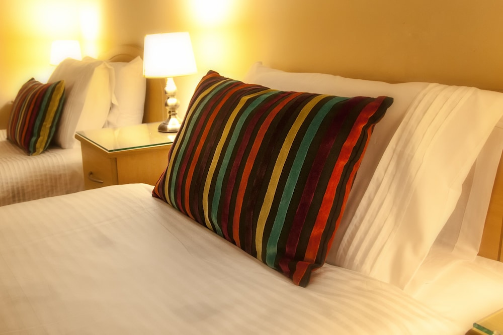 Broadlands Bed and breakfast