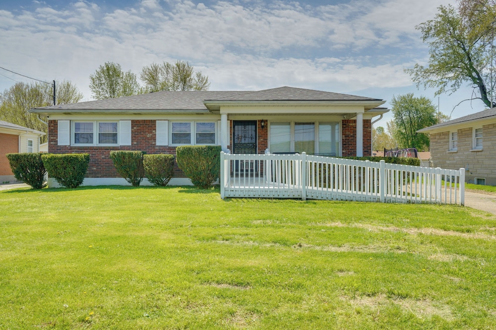 11 Mi to Uofl & Norton Hospital: Louisville Home