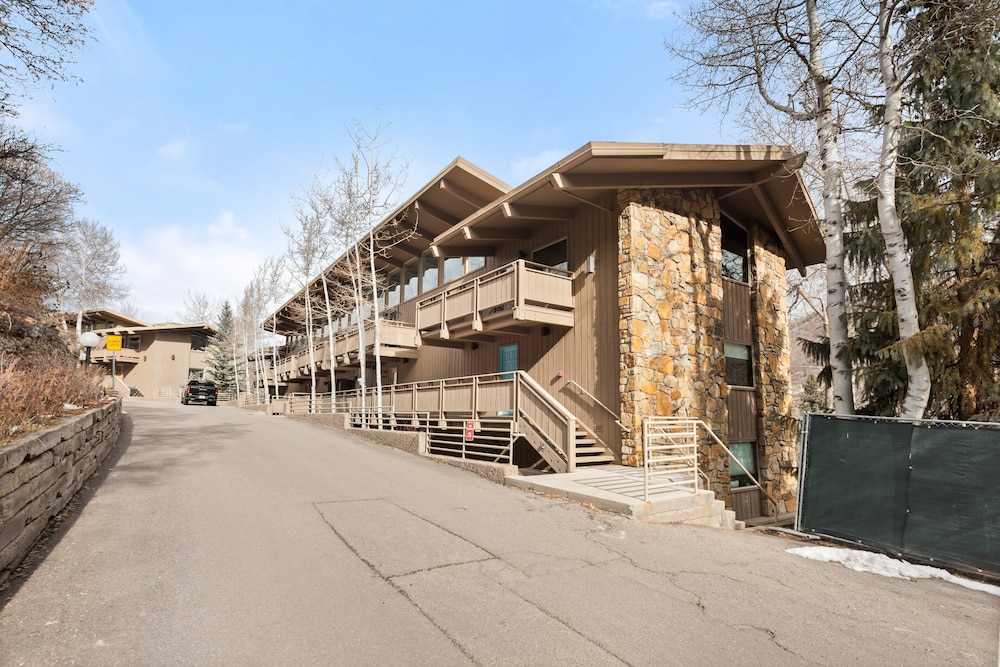 Aspen Snowmass Alps Apartments
