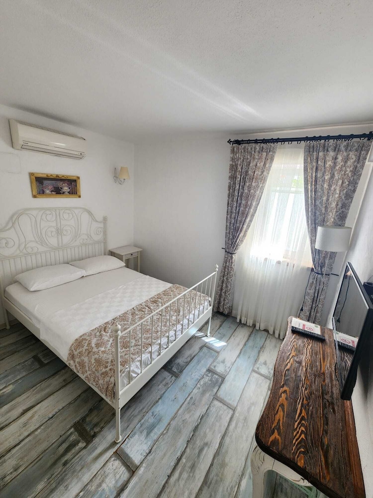 Tarcin Alacati Otel - Image 23
