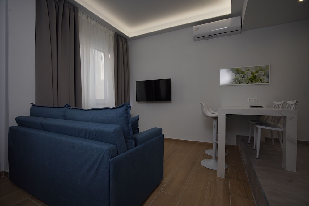 Tip Top Suites