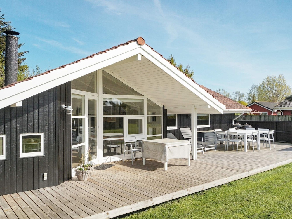 Vibrant Holiday Home in Slagelse near Sea view 3