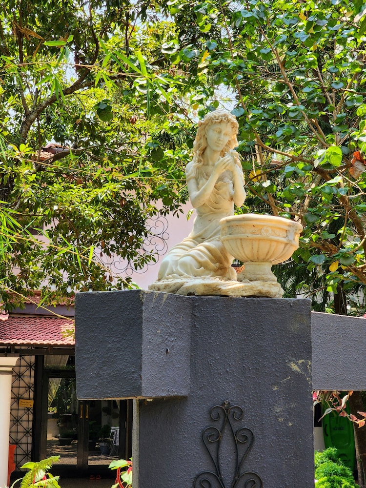 5 Bedroom Heritage Goan Villa