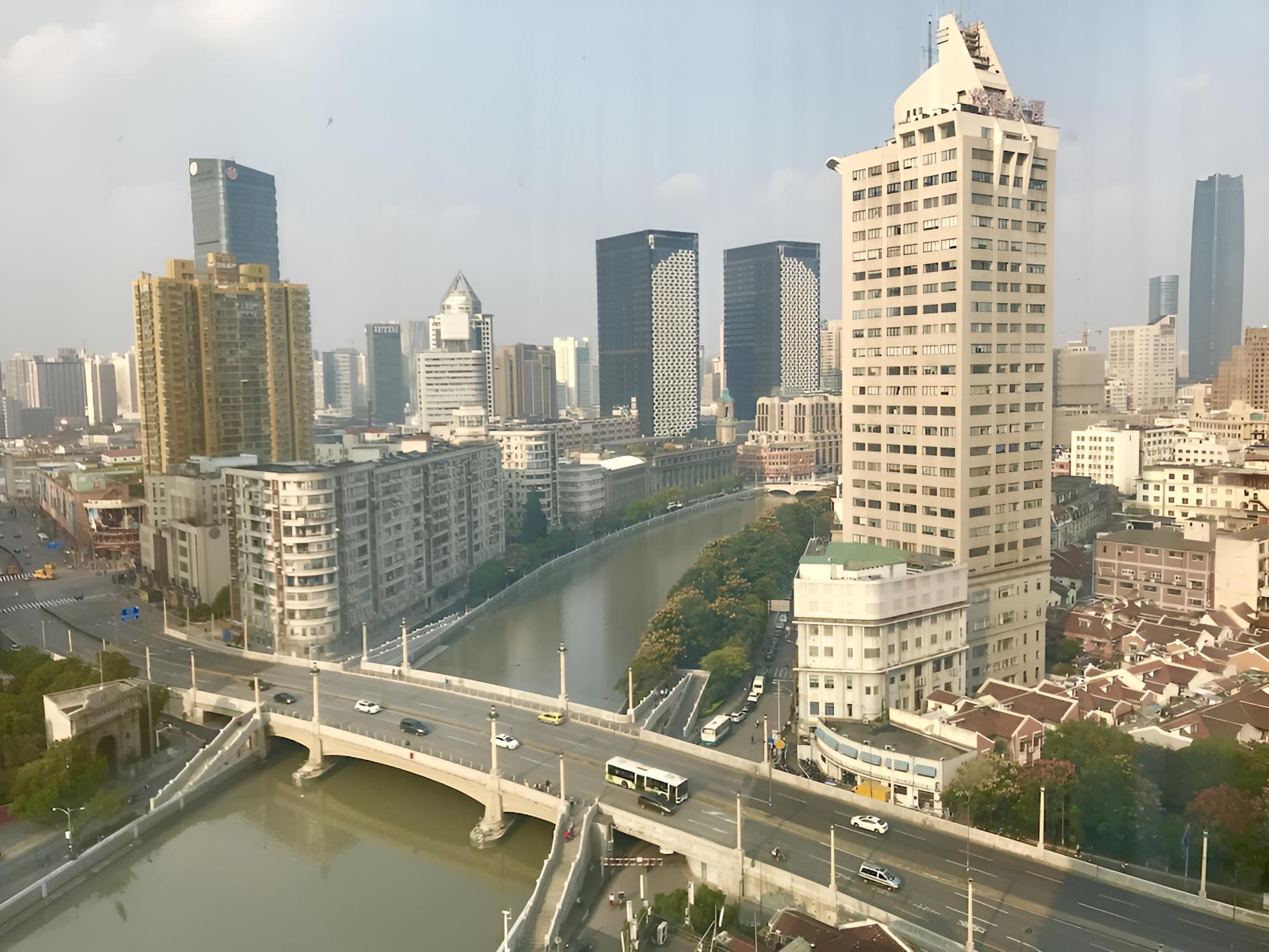 The Bund Riverside Hotel