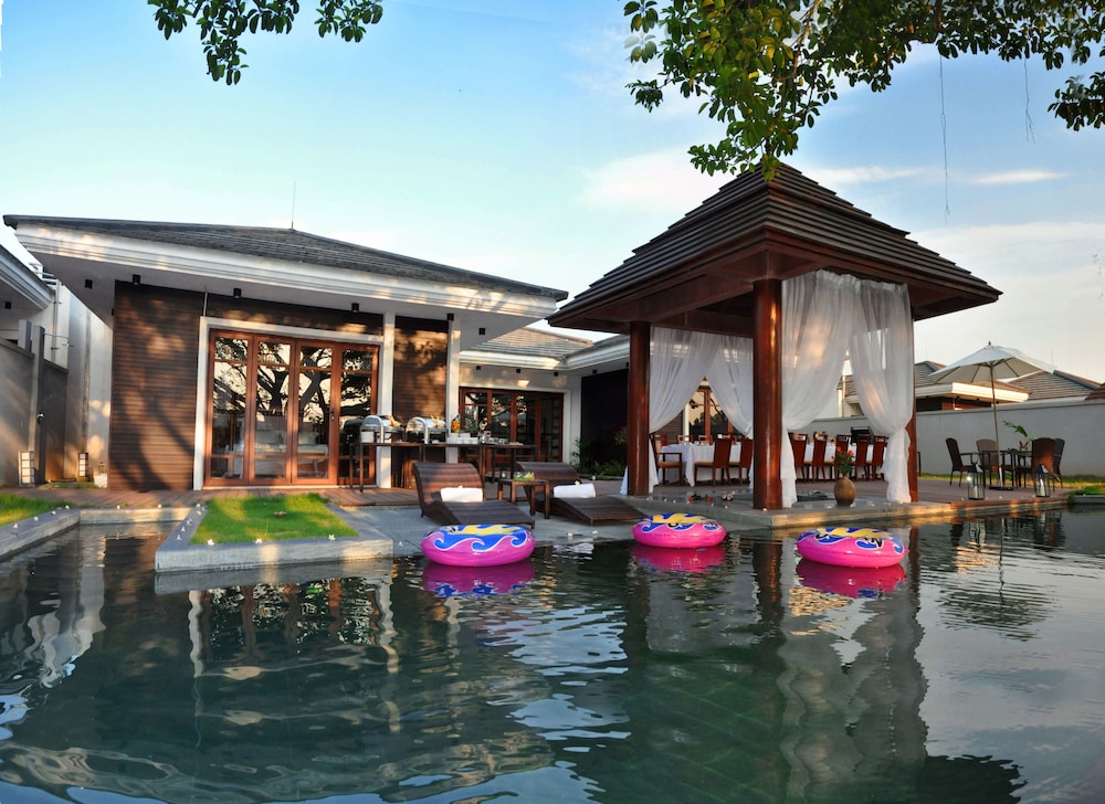 GLOBAL MIGRATORY BIRDS RESORT HOTEL
