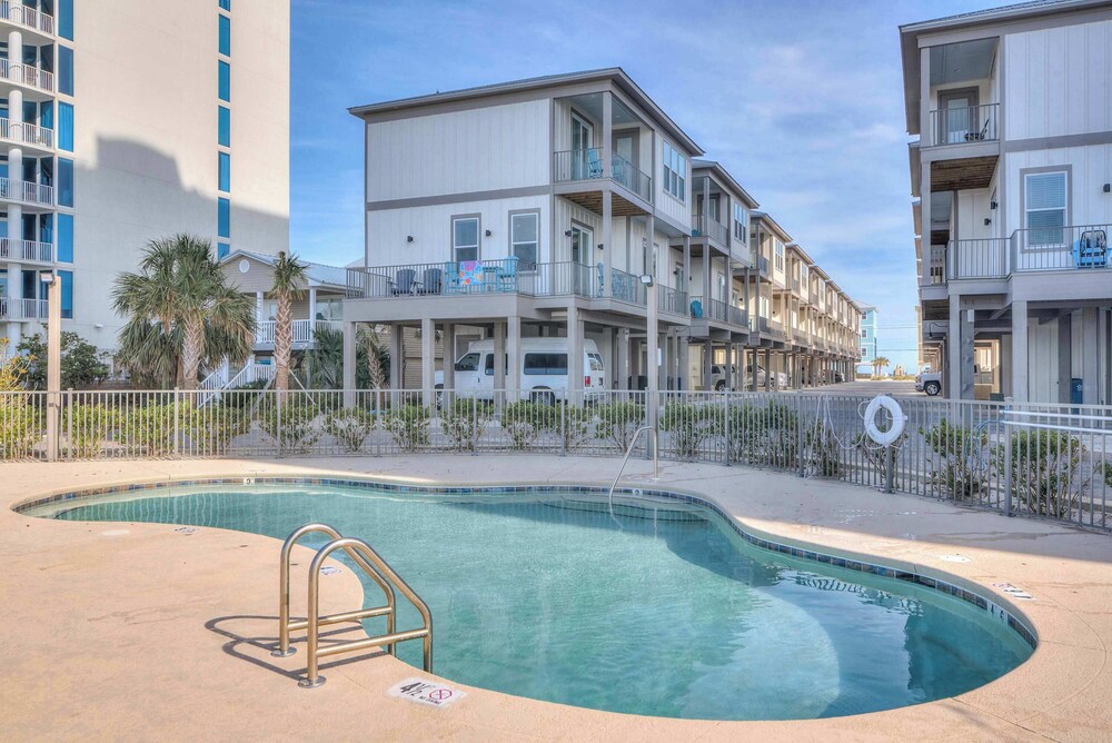 Little Lagoon Cottage for 8 - Free Activities
