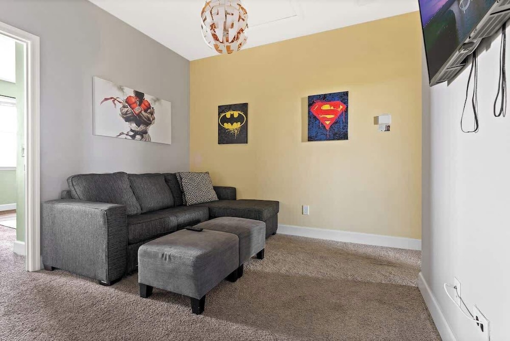Comfortable Vacation Home up to 10 People