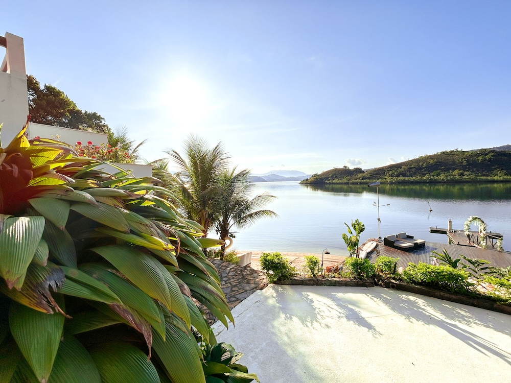 Oasis Beach House