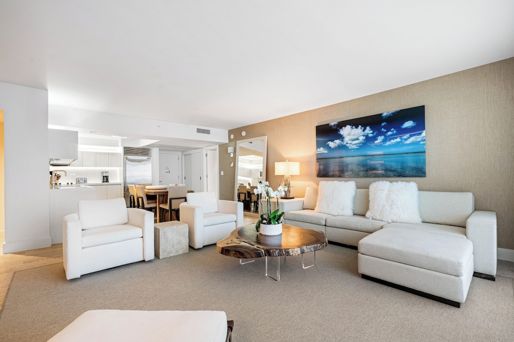 Luxury Vacation Rentals at 1 Hotel & Homes by LRMB