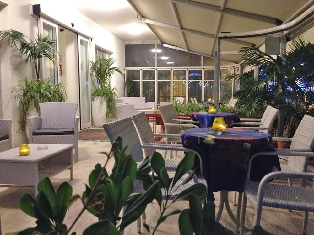 Noi Due Hotel