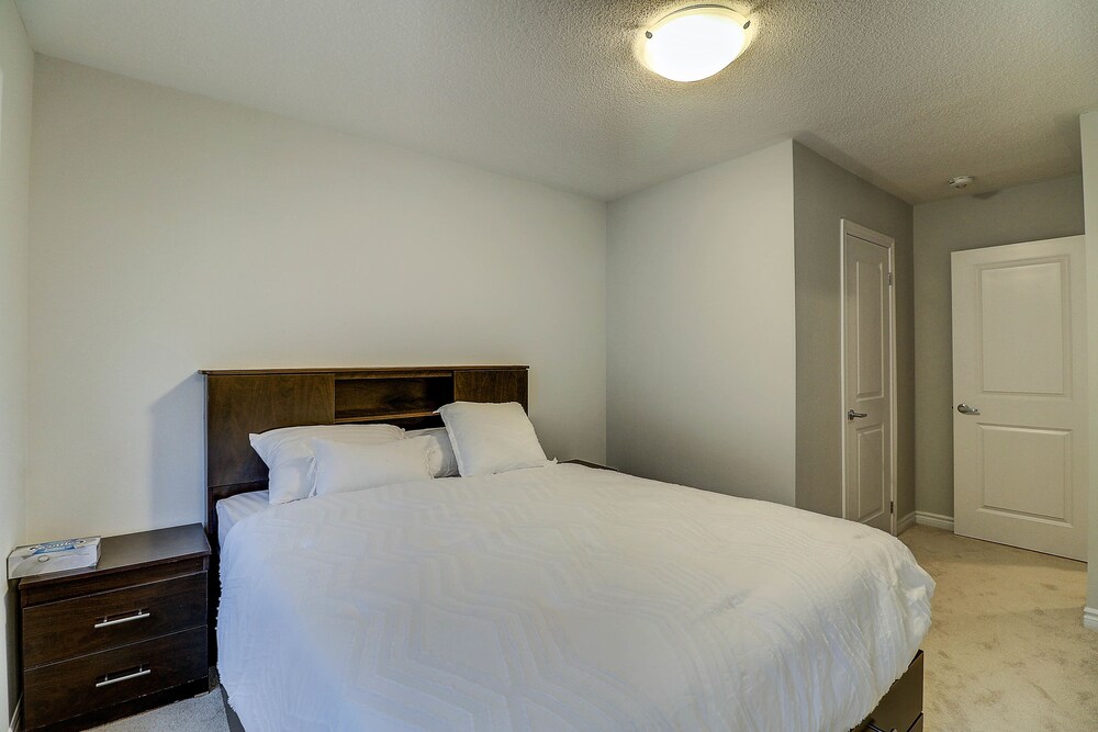 Oshawa Luxury