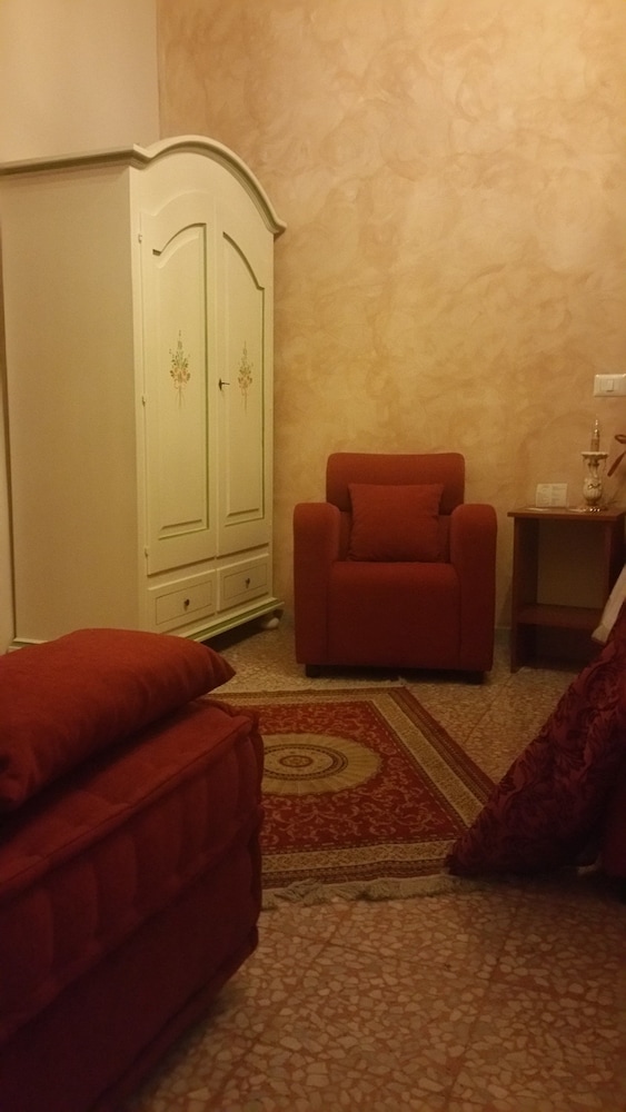 B&B Rochel