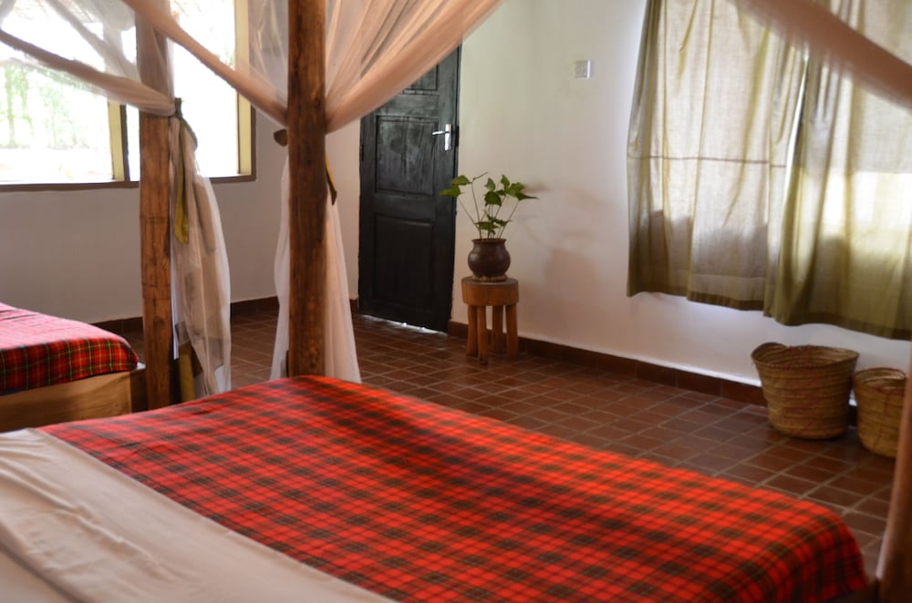 Honey Badger Lodge view 5
