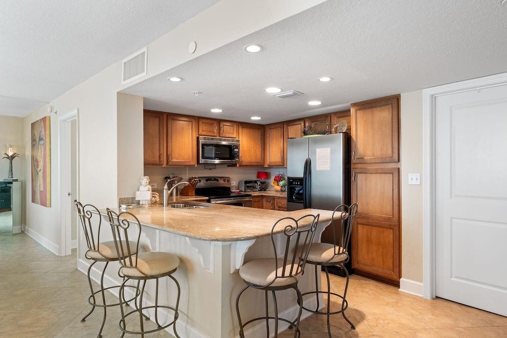 Perdido Towers West 1005