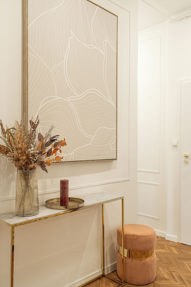 RentPlanet - Apartament Środkowa