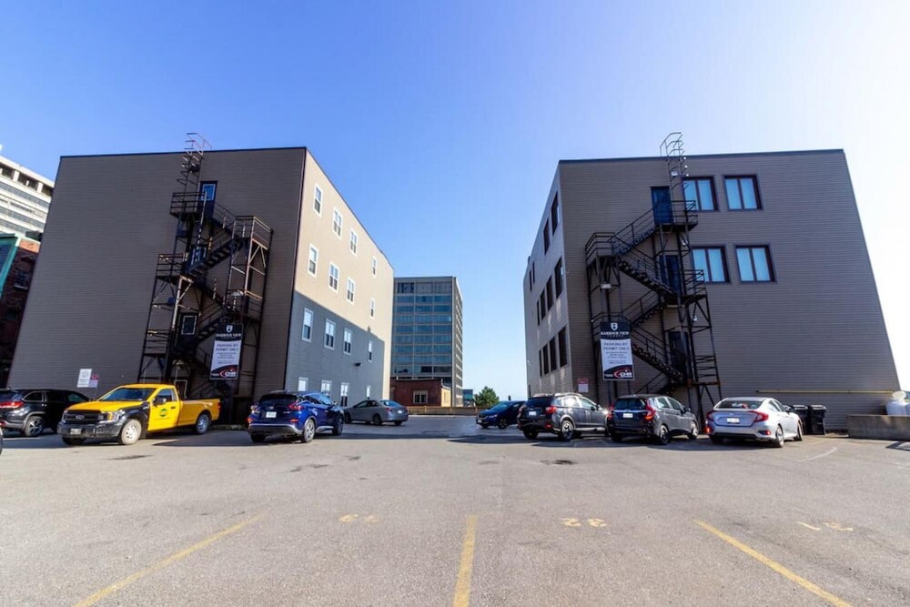 Saint John Vacations - The Best Rental in SJ w Parking Excellent Views Location - Property Image 4