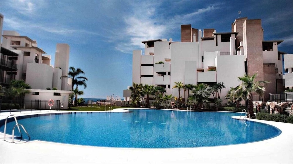 Nice Apartment Near Beach