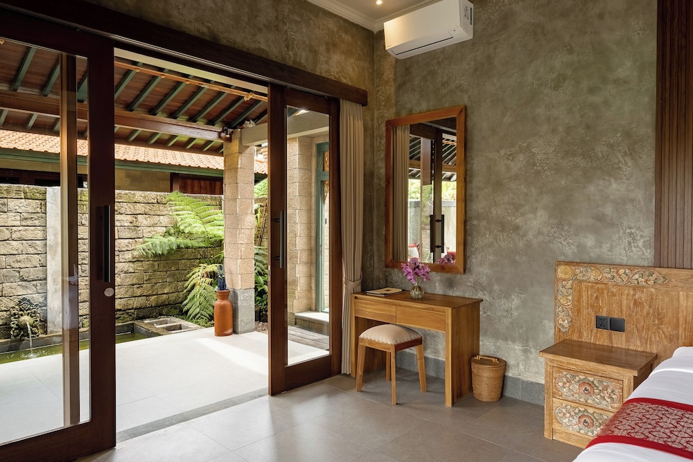 Agrapana Ubud Villa
