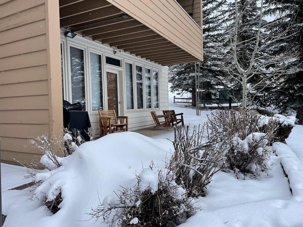 Sunvail S 11a 3 Bedroom Condo by RedAwning view 5