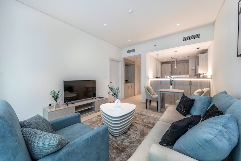 Stylish 1BR in Seven Palm photo 3