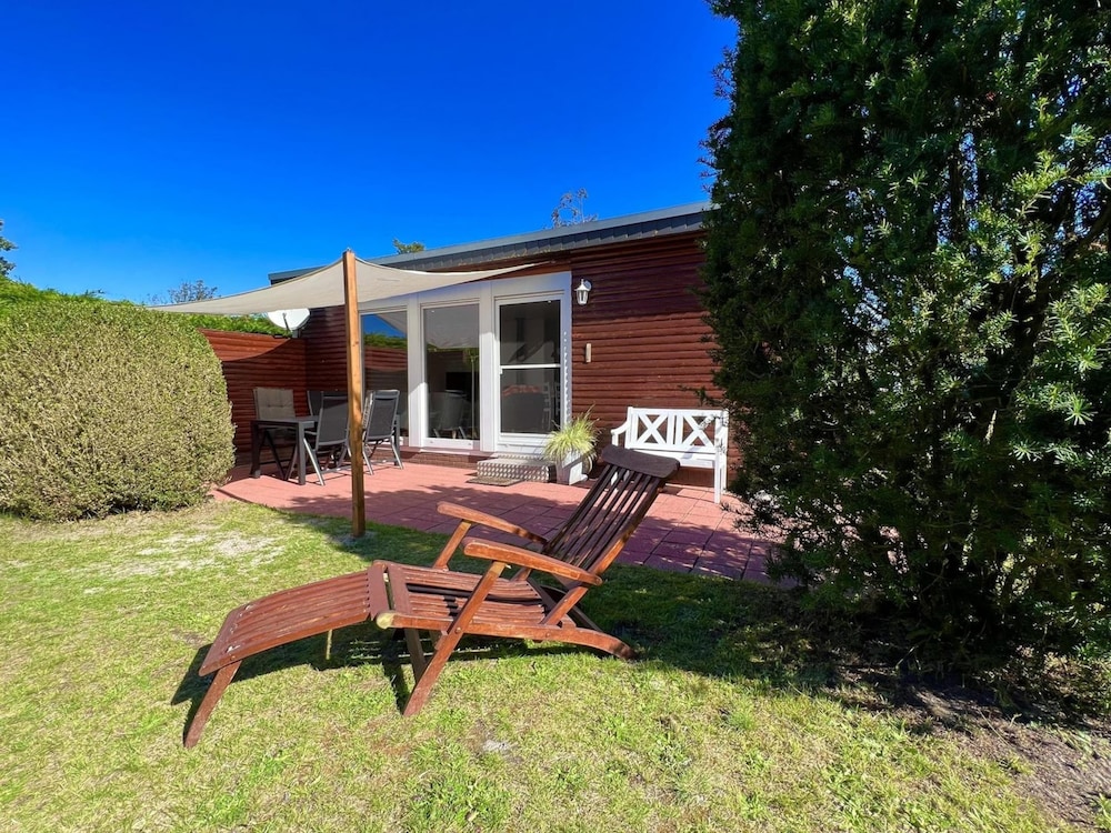 Spacious Bungalow With Garden in Park Eureka
