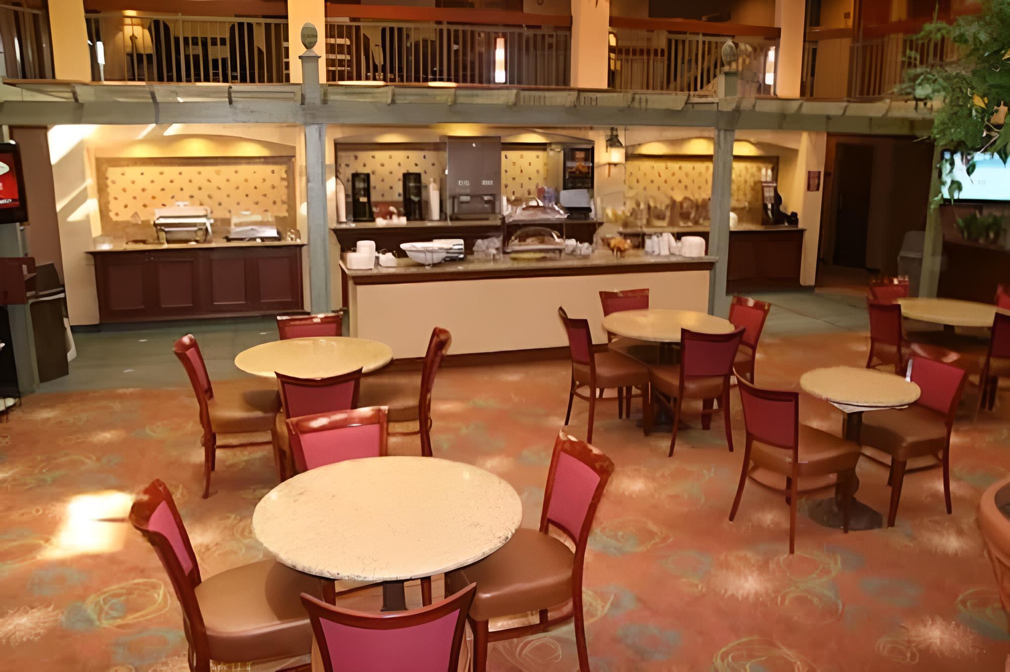 Auburn Place Hotel And Suites