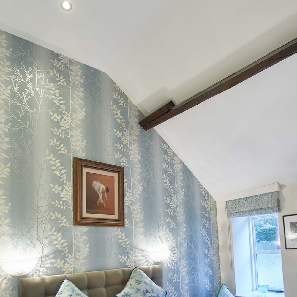 Host Stay Rosella Cottage