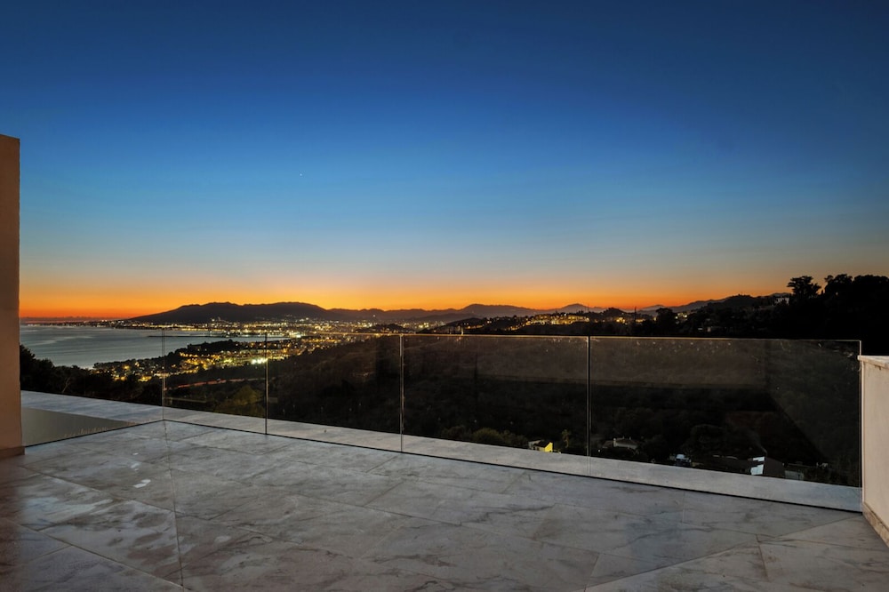 Villas Pinares de San Antón, Saltwater pool, Sea, City, Mountain Views
