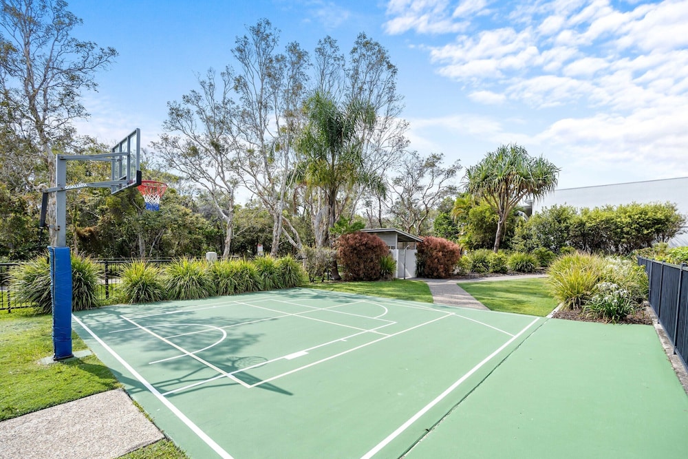 Beachside 3-bed With Bbq, Pool, Gym