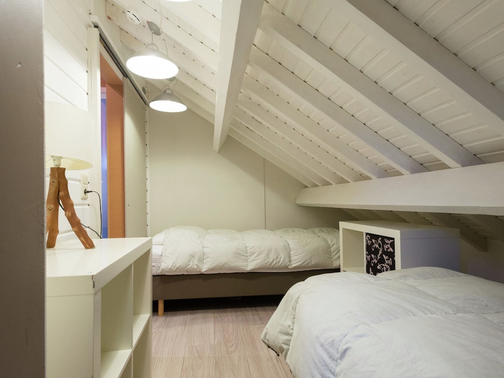 Cozy Cottage with Hot Tub, Sauna, Hammam view 4