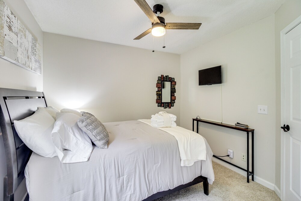 Deck & Yard: Savannah Area Retreat!