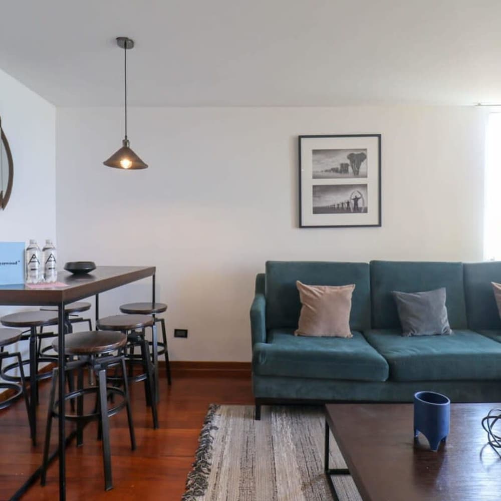 w Stylish 3BR With Ocean View in Miraflores view 3