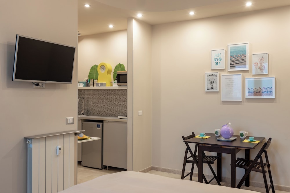 Two Combined Studios with Terrace