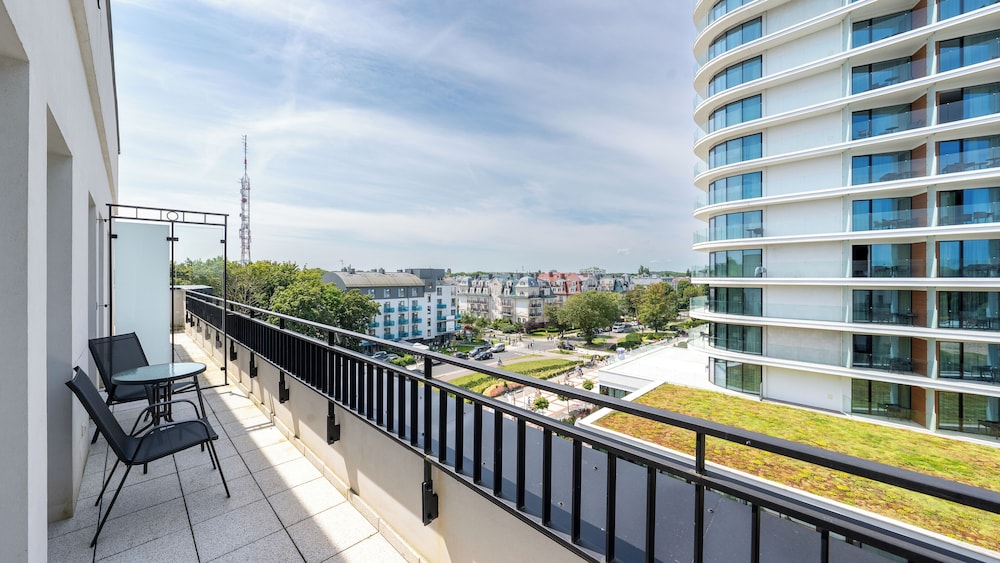 Apartamenty Sun & Snow w Baltic Park Fort z prywatnym jacuzzi