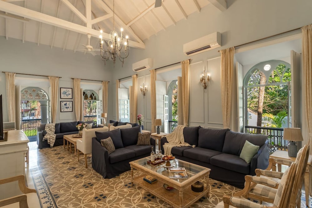 Casa Palms by Hireavilla -5br Villa w Private Pool