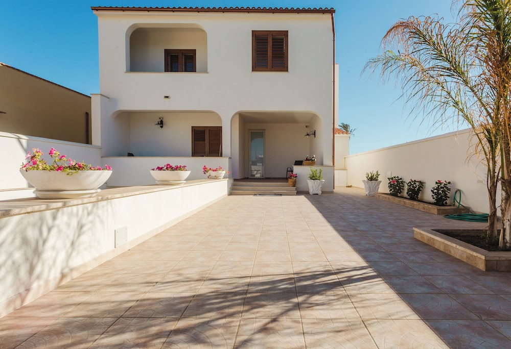 Acquazzurra Sea Home