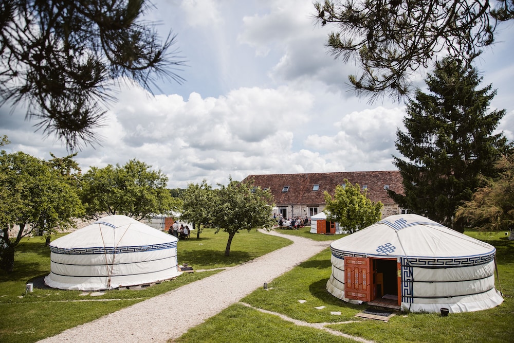 Nomade Lodge - Yourtes