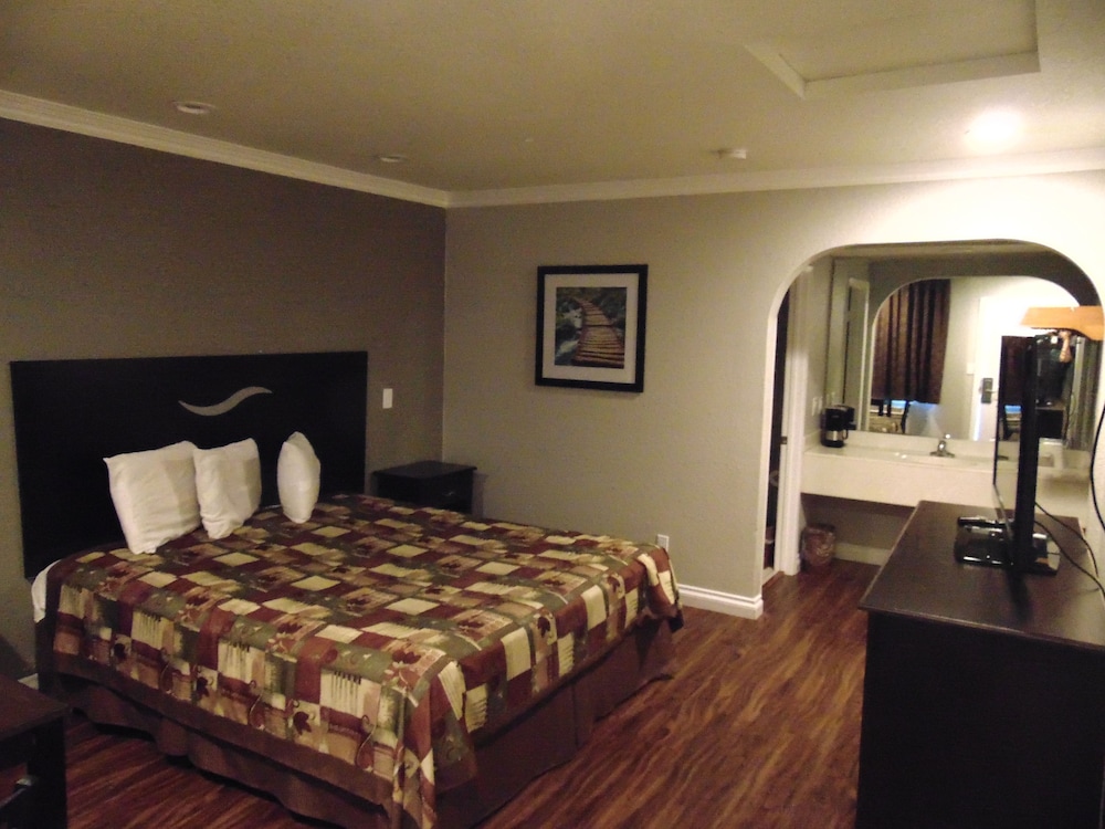 West Coast Inn - Near Gem Theatre, Bild 18
