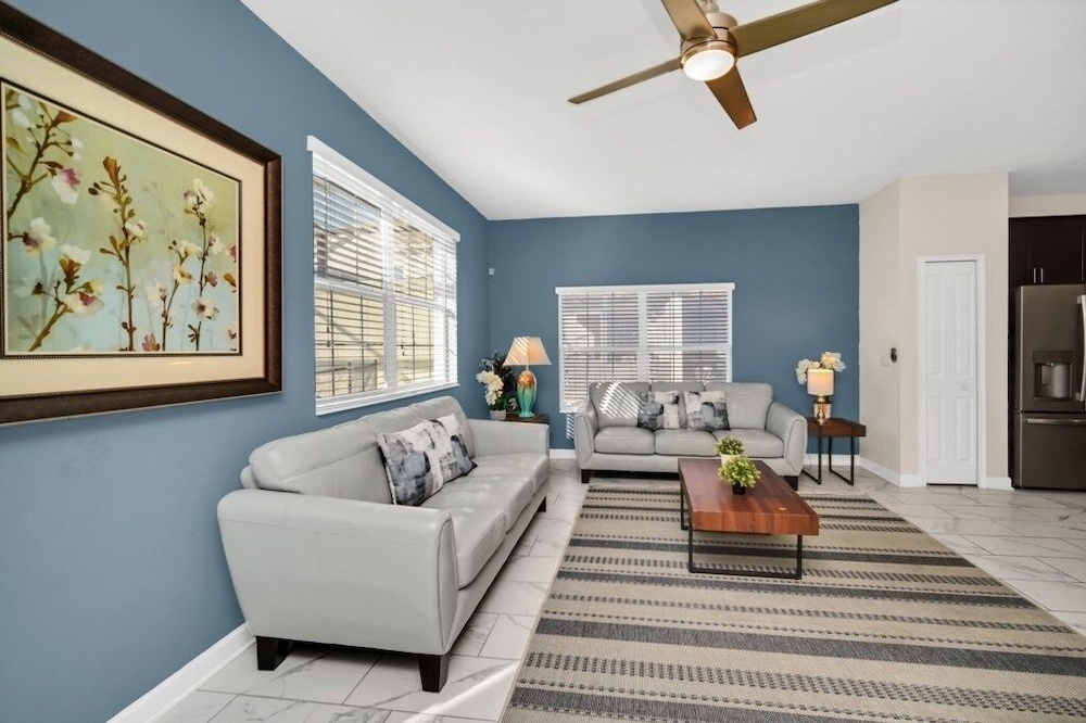 1560sand 5 Bedroom Townhouse view 5