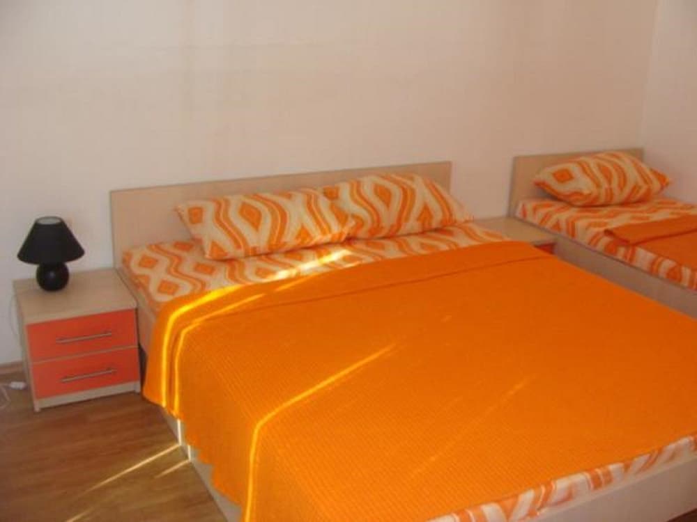 Apartments Krvavac